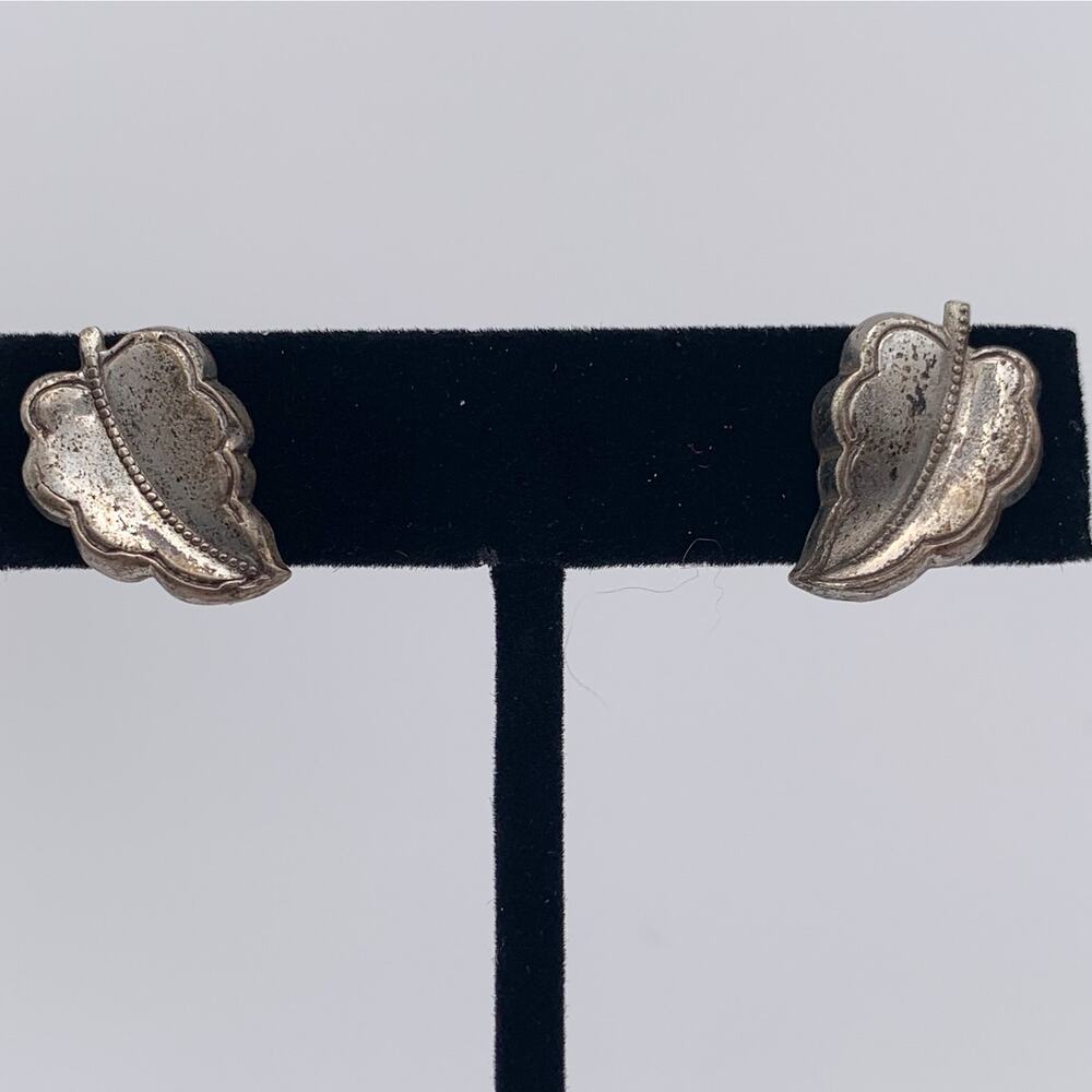 Earrings‎ Sterling Silver Oak Leaf Fall Screw Back Vintage READ